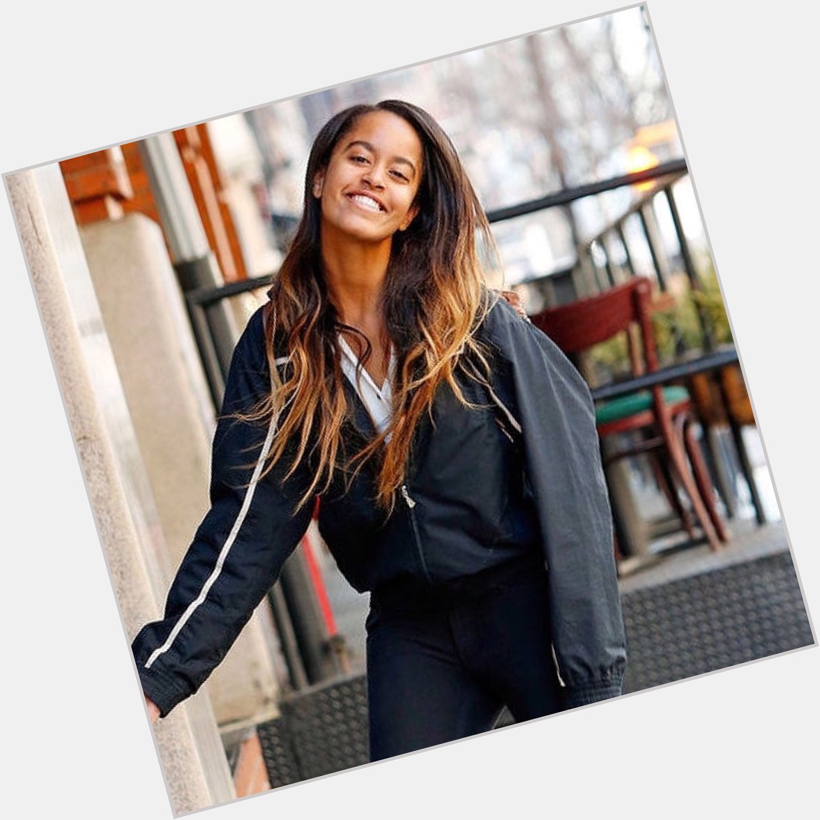 HAPPY 20th BIRTHDAY and lots of love to Malia Obama. 
