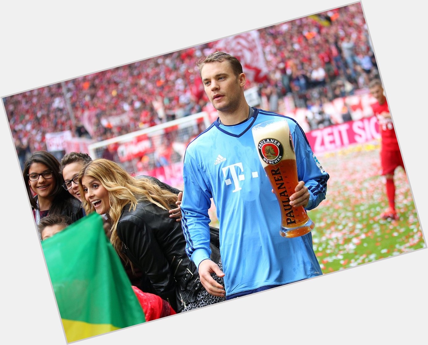 Happy 32nd birthday to Bayern Munich keeper Manuel Neuer. 
We\ll drink to that... 