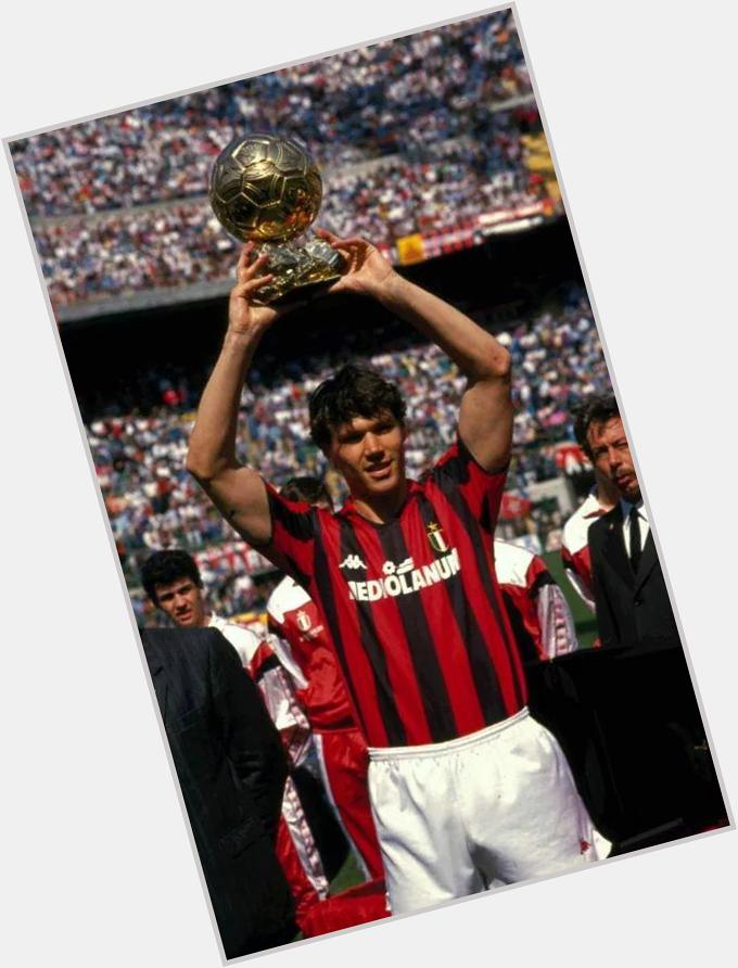 Happy birthday, Selamat Ulang Tahun, Buon
Compleanno Marco Van Basten. Yang ke 50. 