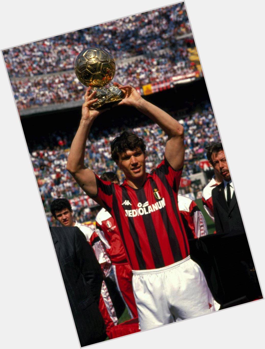 Happy birthday, Selamat Ulang Tahun, Buon Compleanno Marco Van Basten.  Yang ke 50 tepat di hari ini 