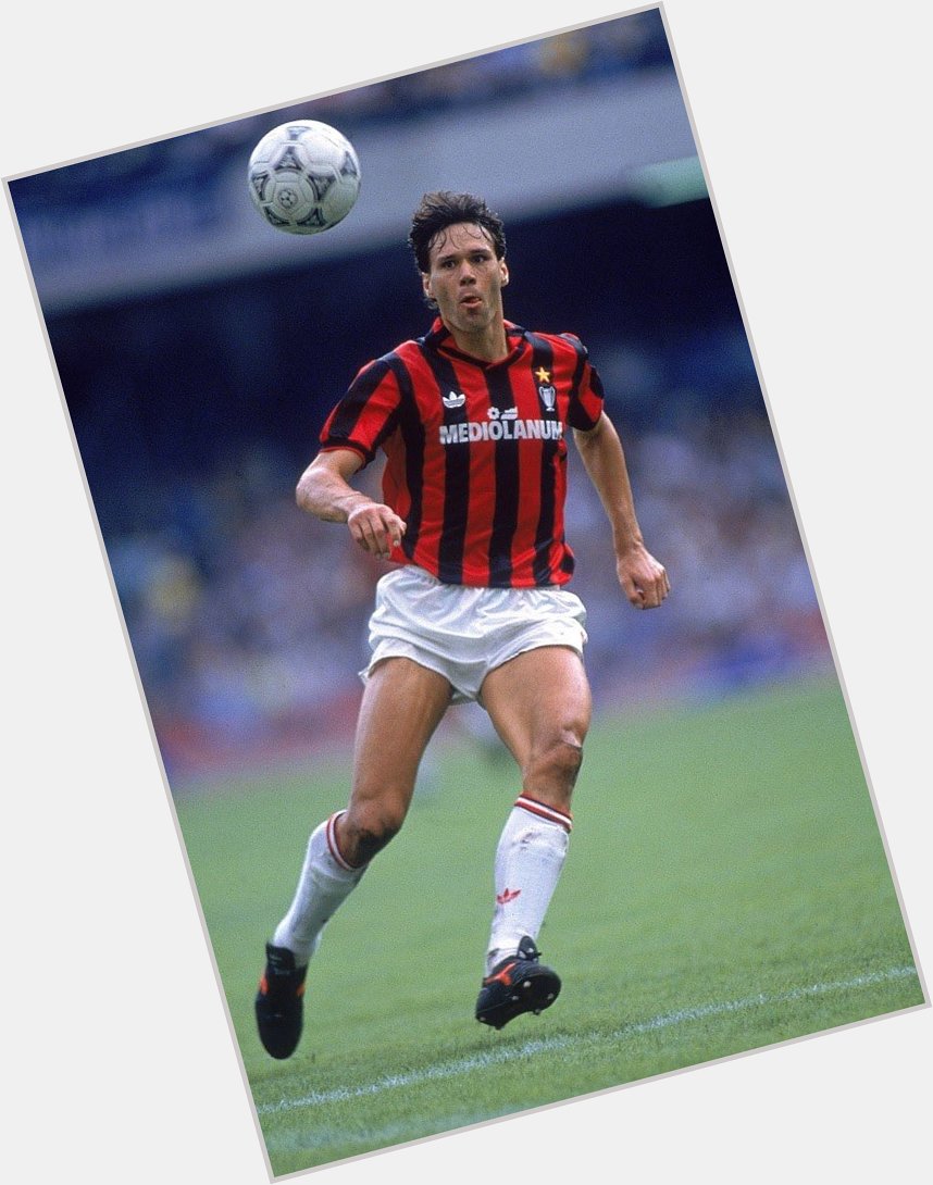 Happy 55th Birthday The Swan , Marco Van Basten! 

9    Buon compleanno, Leggenda! 