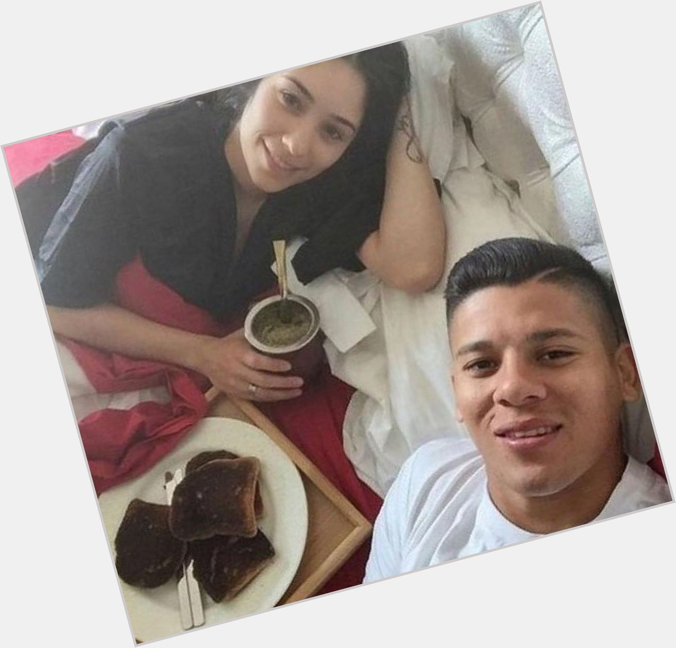 Happy birthday to Marcos Rojo. 

We can only hope he s learnt how to make toast... 