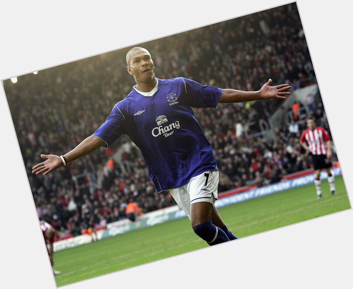  Happy 41st Birthday to former Everton striker Marcus Bent! 