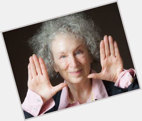 Happy birthday, Margaret Atwood 82

La naturalesa és als zoos el que Déu és a les esglèsies. 