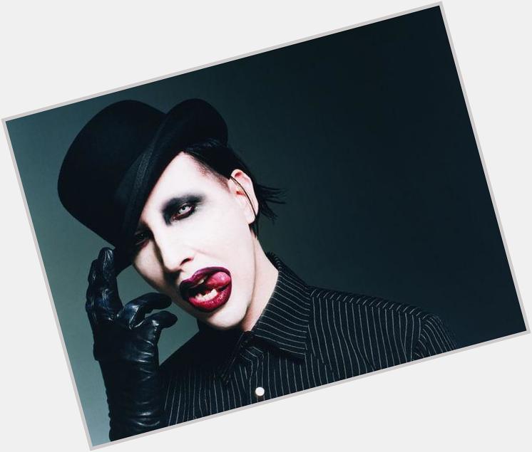 Marilyn Manson, una de las figuras más extravagantes de la música, cumple 46 años. Happy birthday! 