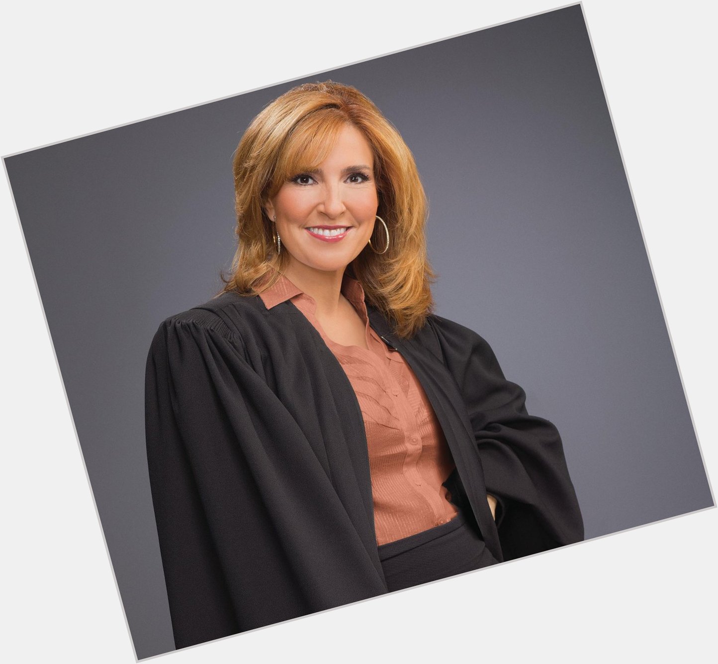 Happy Birthday to judge Marilyn Milian. Watch her at 7pm on The Knox! 
