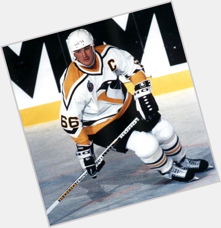 Happy  49th Birthday to my favorite Hockey player of all time! 

Mario Lemieux 