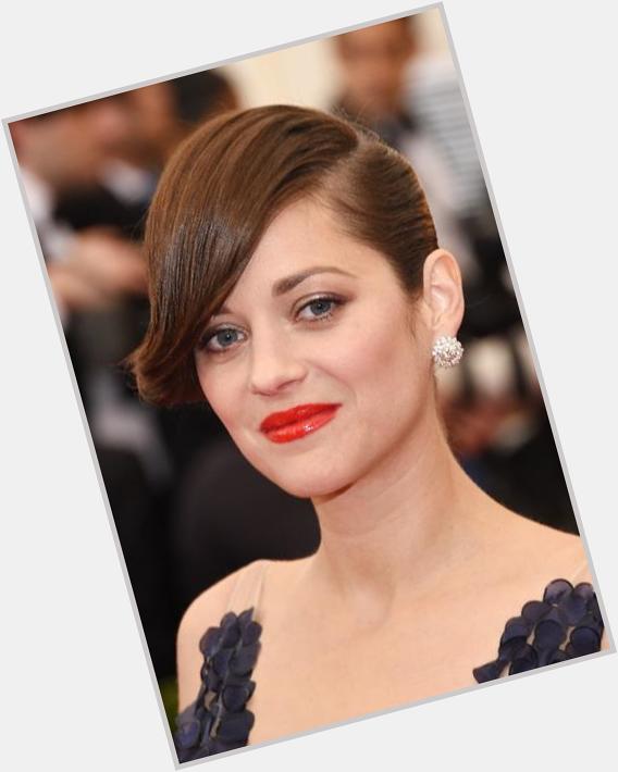 Happy Birthday to Marion Cotillard! She won an Academy award for her French language performance in La Vie en Rose! 