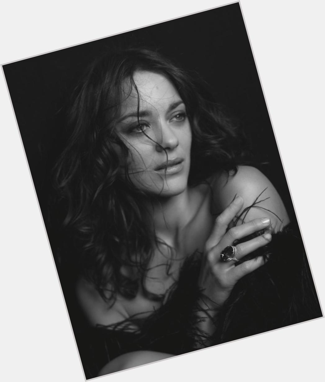 Happy birthday, Marion Cotillard. World\s Greatest Actress Who Isn\t Meryl Streep. PS. She\s a showstopper in MACBETH 