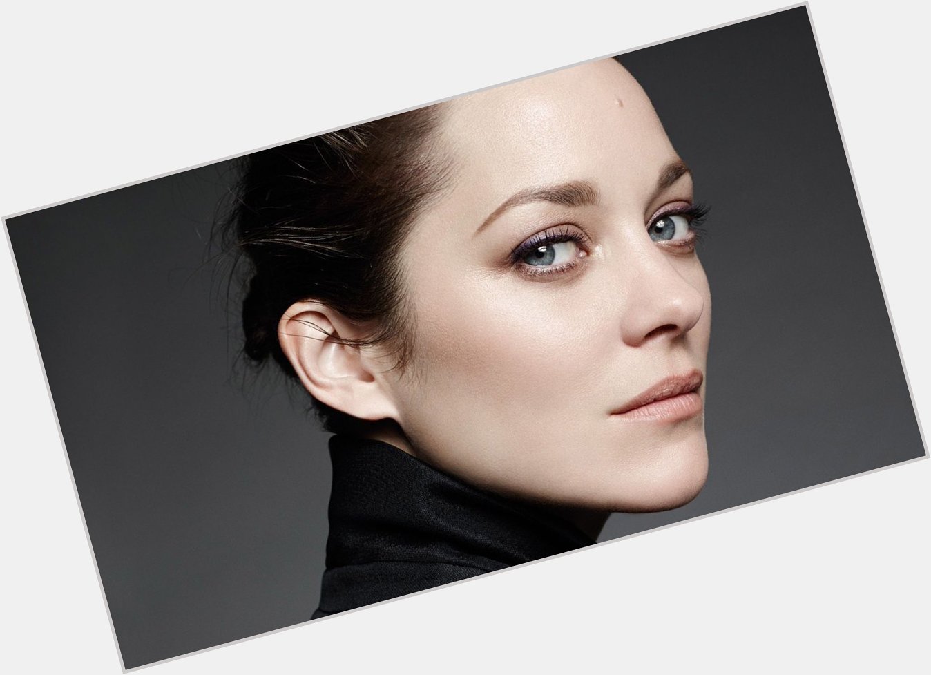    We wish a very happy birthday to the amazing Marion Cotillard! 