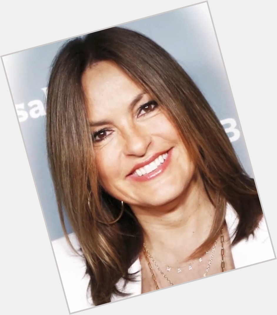 Never want to get on her bad side! 

Happy Birthday to the leader of the SVU, Mariska Hargitay 