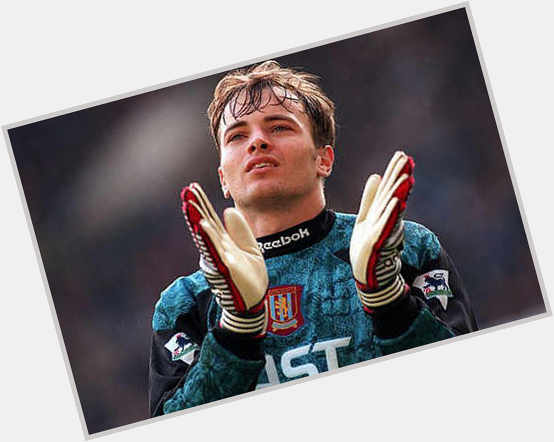 232 matchs dans les cages d\Aston Villa entre 1992 et 1999... Happy 45th birthday to Mark Bosnich ! 
