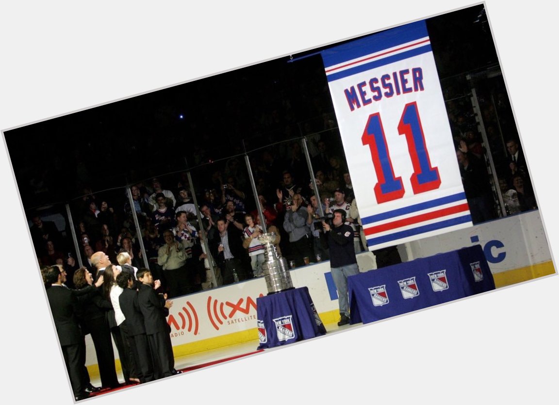 Happy Birthday to legend Mark Messier! 1  1  