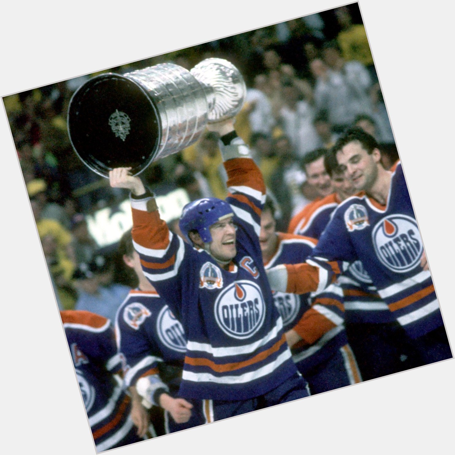 Happy 60th Birthday Mark Messier!

Hall of Famer
6X Stanley Cup Winner
2X Hart Trophy
5X All-star

What a legend! 