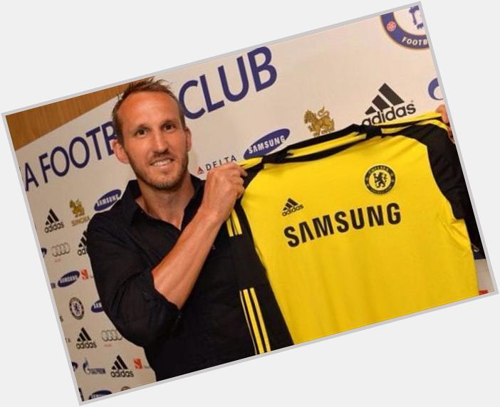 Happy birthday to Mark Schwarzer who turns 42 today 