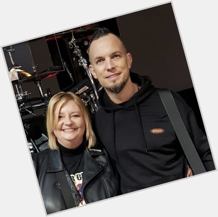 Happy birthday to our rock God Mr Mark Tremonti, hope you have a rocking day      