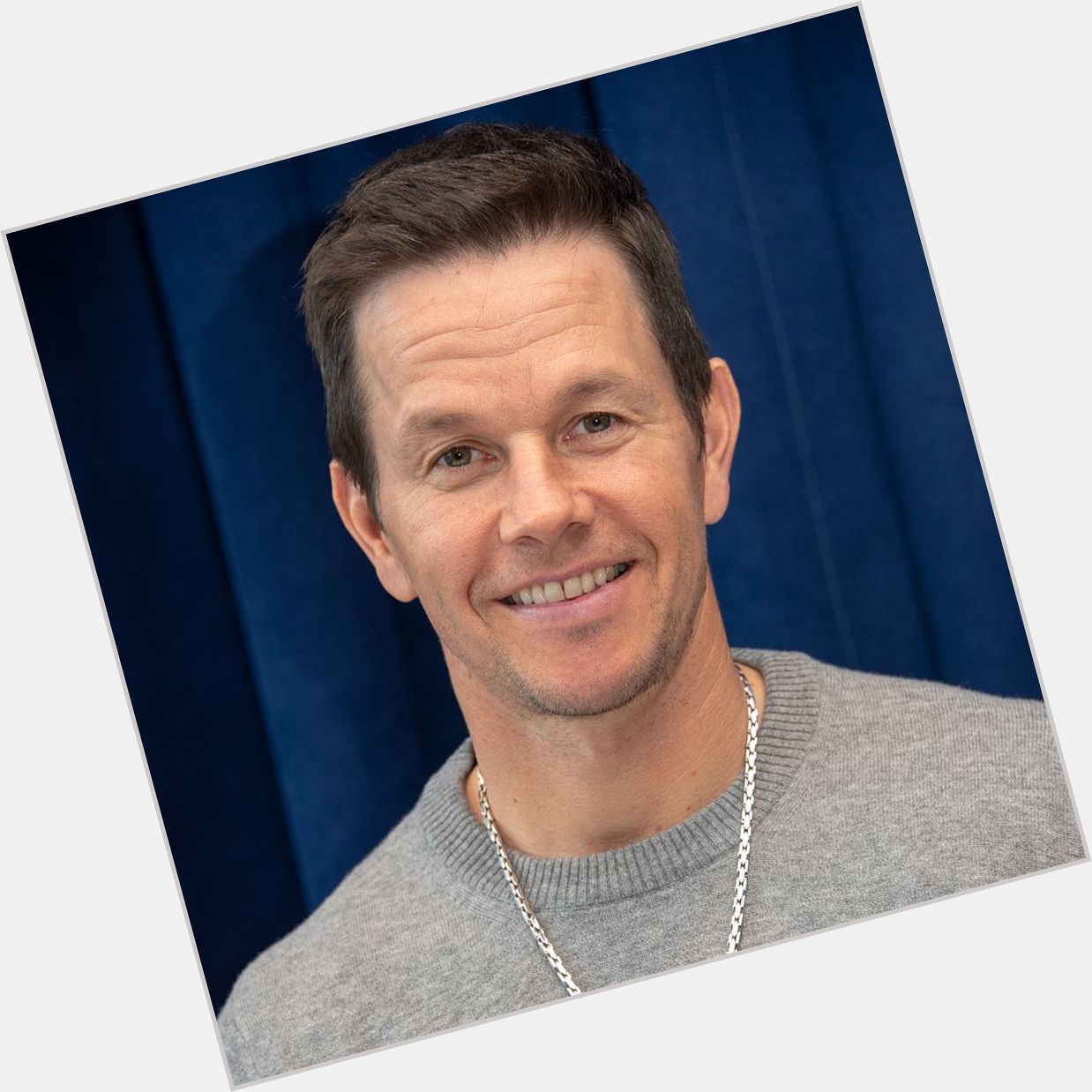 Happy 52nd late birthday to (Mark Wahlberg)! 