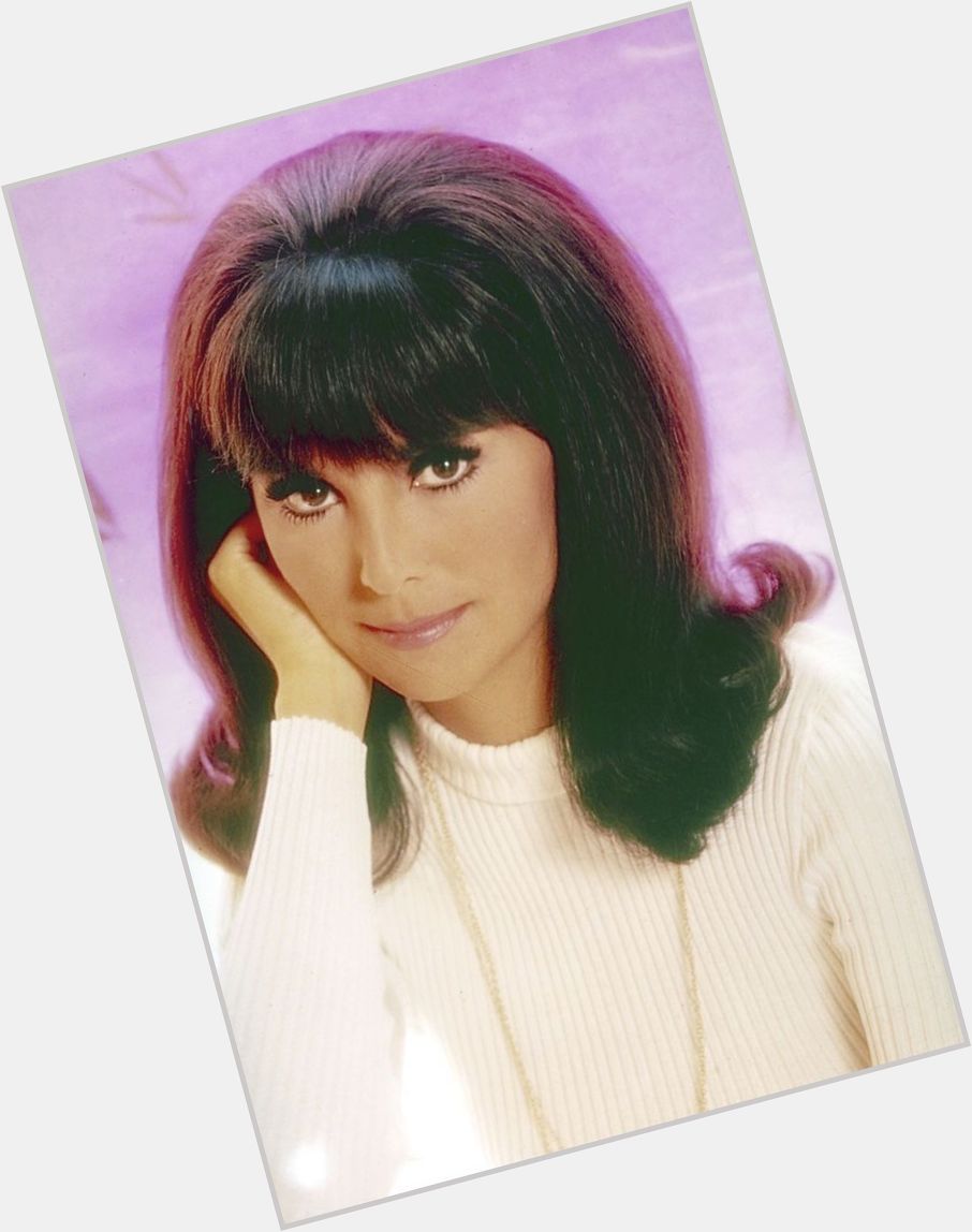 Today is my birthday and I share it with two of my faves, Marlo Thomas and Goldie Hawn. Happy Birthday to us!   