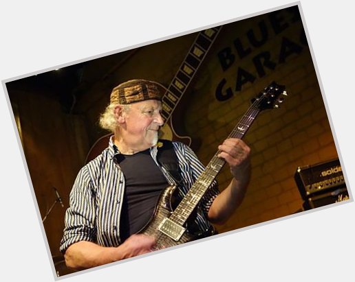 Heeyyyy Aqualung! Happy Birthday to Jethro Tull guitarist Martin Barre! 