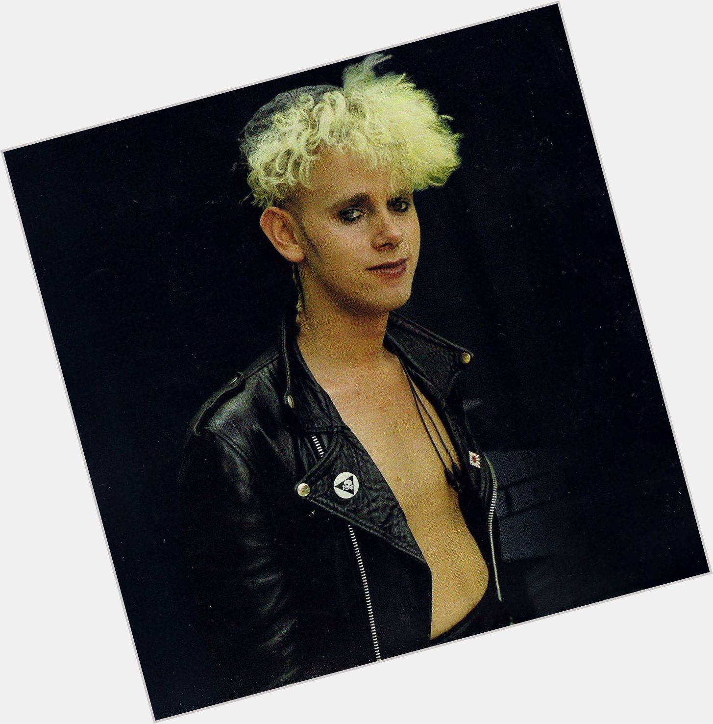 Happy birthday to \s Martin Gore, who is 58 today! 
