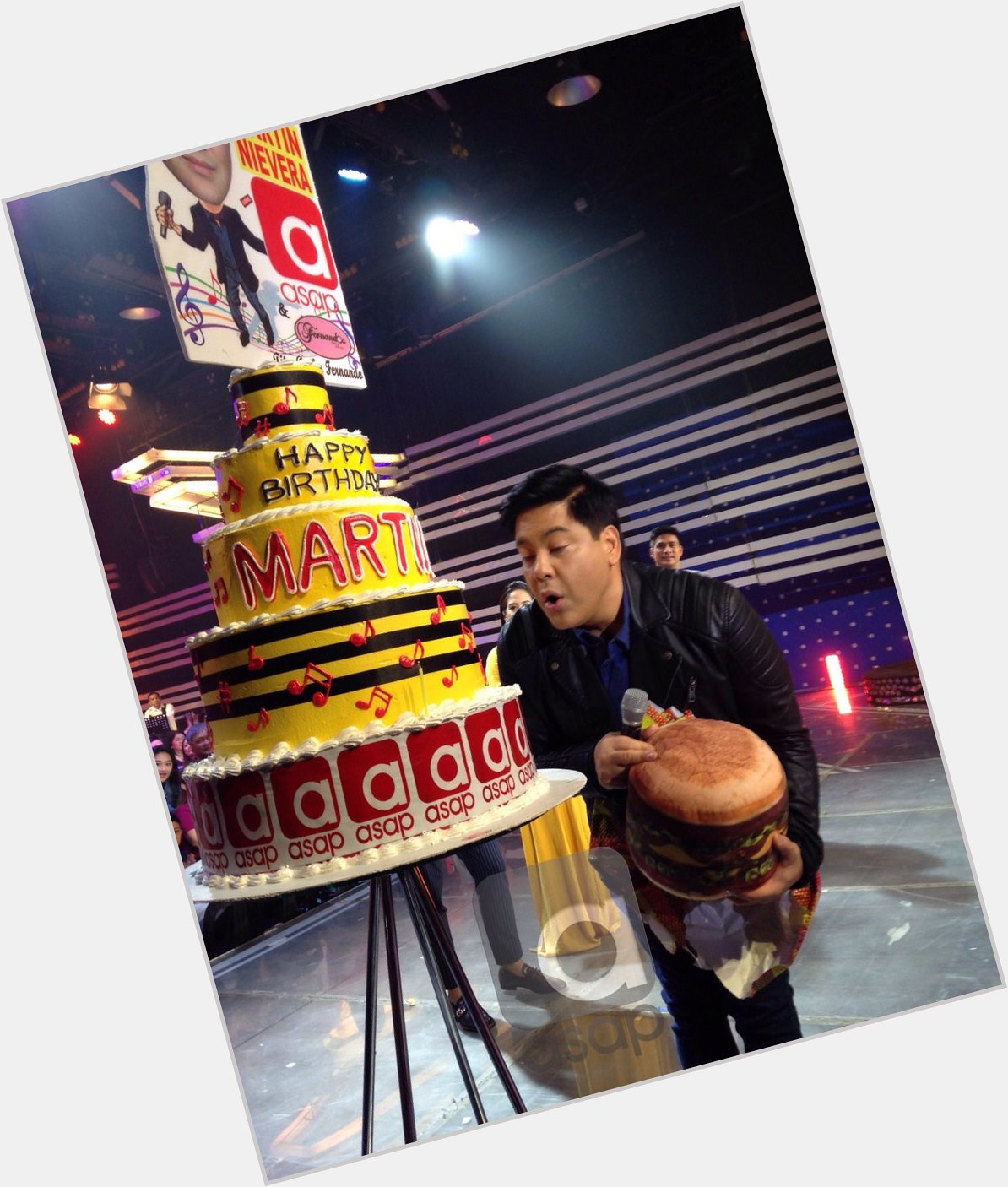 Happy birthday, Concert King Martin Nievera! Your ASAP family loves you! 