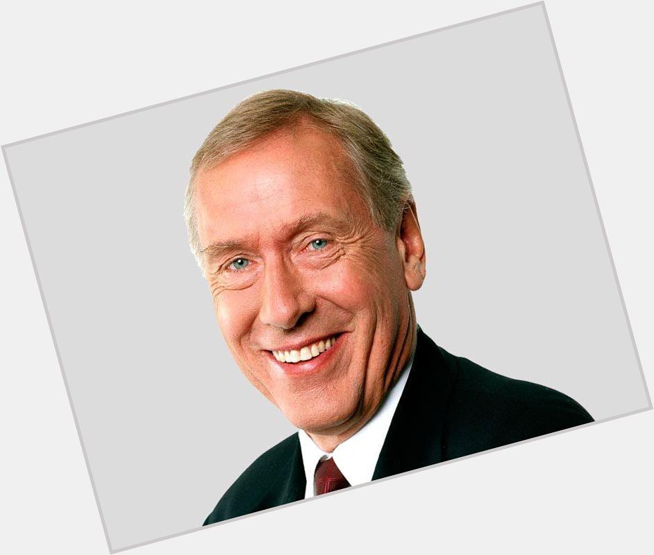  Happy Birthday to football\s greates commentator of all time Martin Tyler. He turns 70 today 