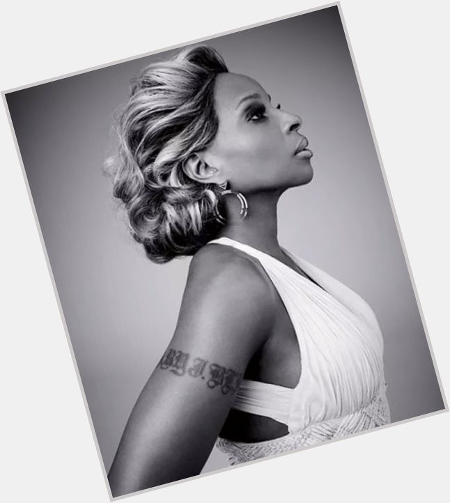 We wish a big HAPPY BIRTHDAY to 914\s own Mary J Blige today!! 