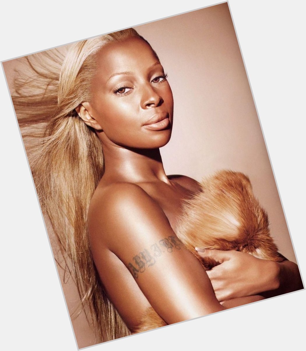 Happy 50th birthday to the legendary, the queen of hip-hop soul, mary j. blige 