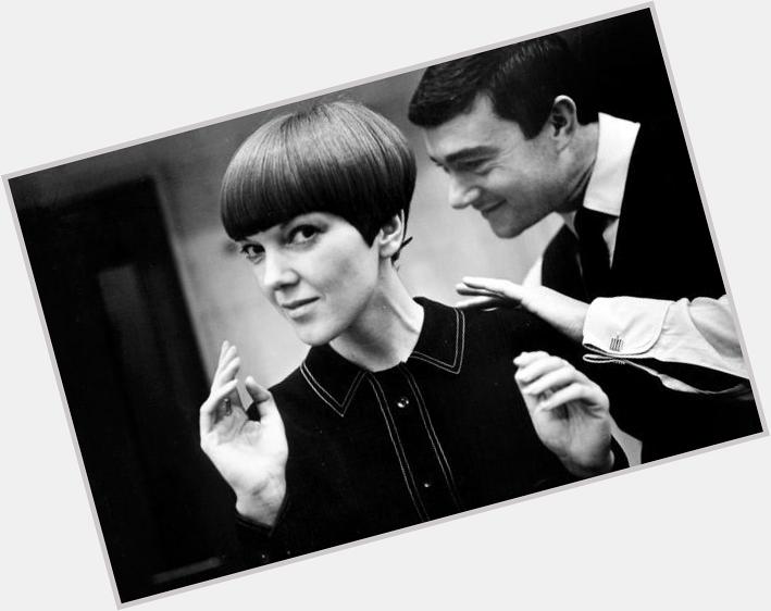 Happy 81st birthday to Mary Quant. She popularised the mini skirt 60 years ago - changing the world in a small way... 