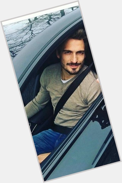 Happy Birthday Mats Hummels  One the best defender and handsome footballer.  