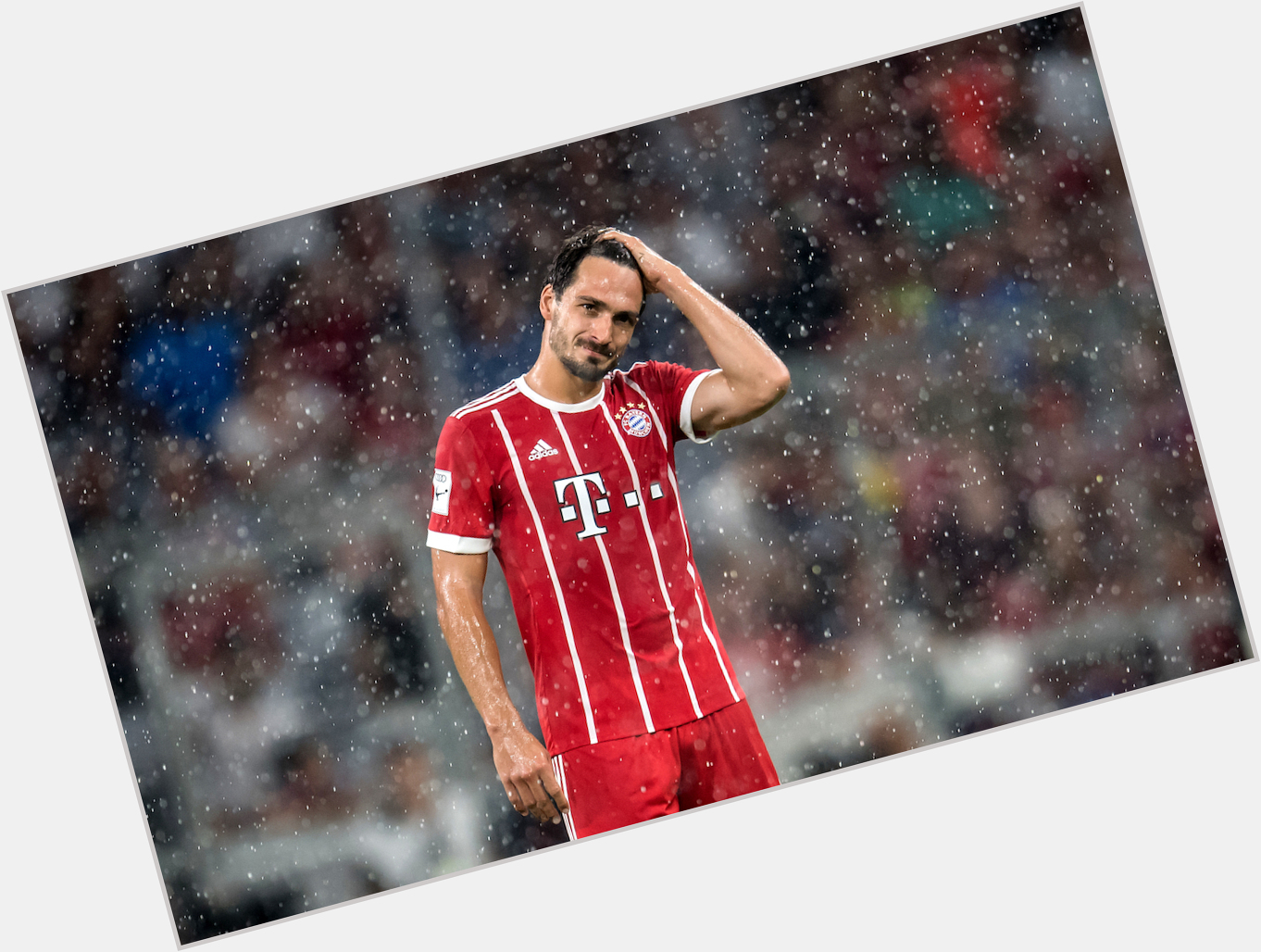 Happy Birthday to Mats Hummels  522 Appearances 46 Goals  27 Assists

What a player  