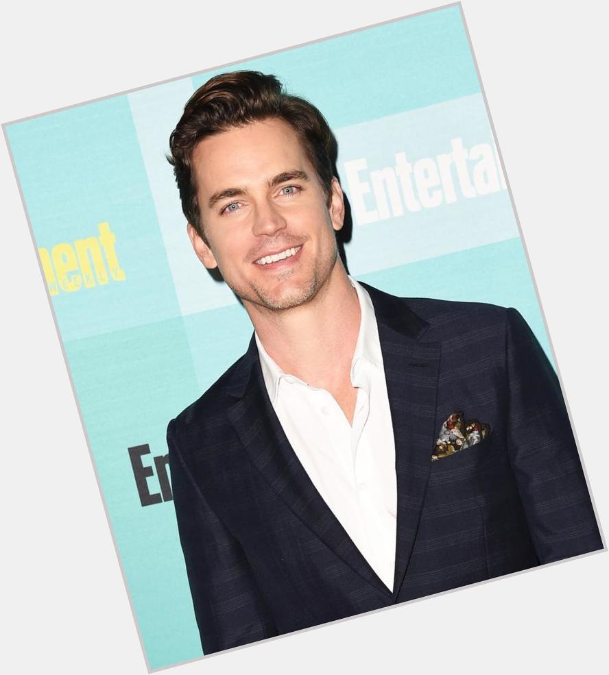 Happy 38th birthday, MattBomer! Celebrate with a peek at the star\s hot abs:  