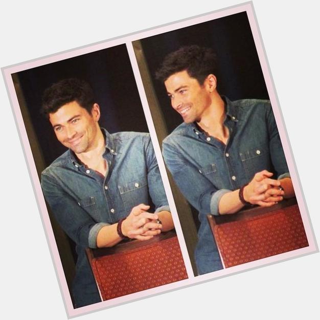 HE LOOKS LIKE AN ANGEL HE IS INSIDE AND OUT HES SO GORGEOUS I LOVE THIS MAN SO MUCH HAPPY BIRTHDAY MATT COHEN 