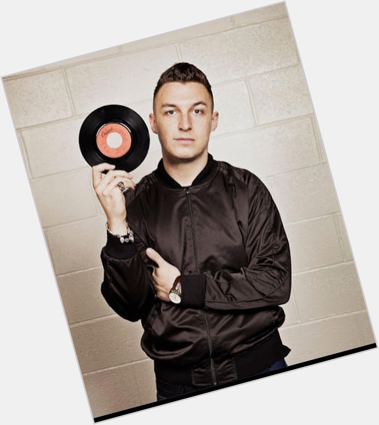 Happy Birthday to Matt Helders of Arctic Monkeys
(7 May 1986). 