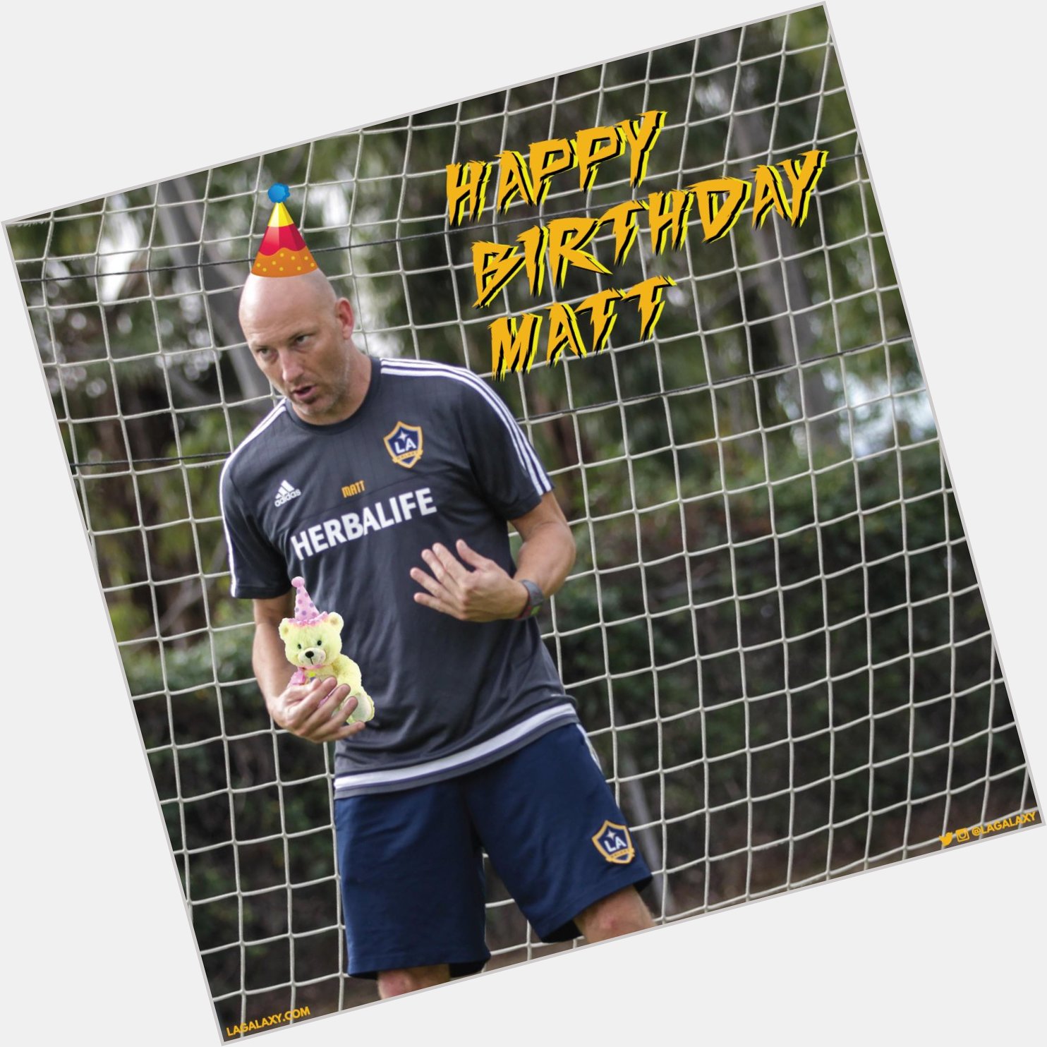 Happy birthday to goalkeeper coach and big teddy bear Matt Reis! 