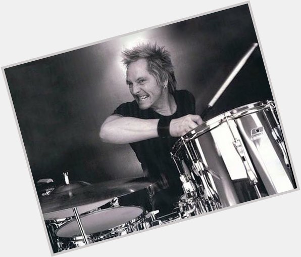 Happy birthday Matt Sorum, hope your day will be as awesome as you  rock on! 