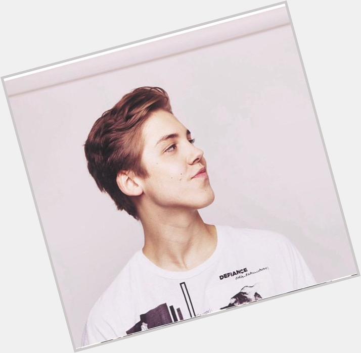 Happy birthday to cutest boy ever, Matthew Espinosa, he\s  18 now, that\s crazy 