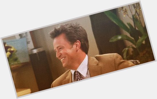 Happy Birthday to the King of sarcasm, Matthew Perry! Turns 49 today, could he BE any happier. 
