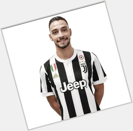 Happy 25th Birthday to Mattia De Sciglio! Hope to see you strive with the Bianconeri very soon!      