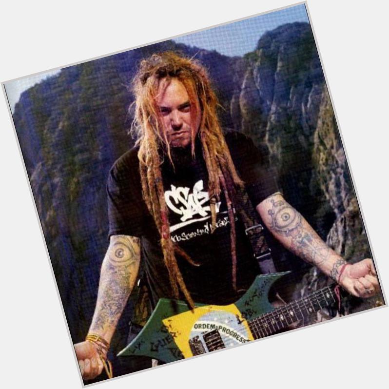 Happy birthday to one of my favourite metal singers of all time Max Cavalera of 