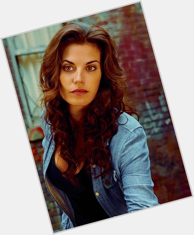 Happy Birthday to the beautiful and talented Meghan Ory !!   