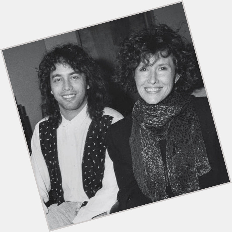 HaPpY Birthday Melissa Manchester. Have a 1-derful day! Keep making every moment count. 