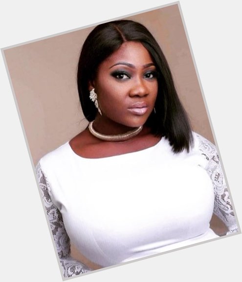 Nollywood Diva Mercy Johnson Marks 33rd Birthday
[join me in wishing her a happy birthday]:  