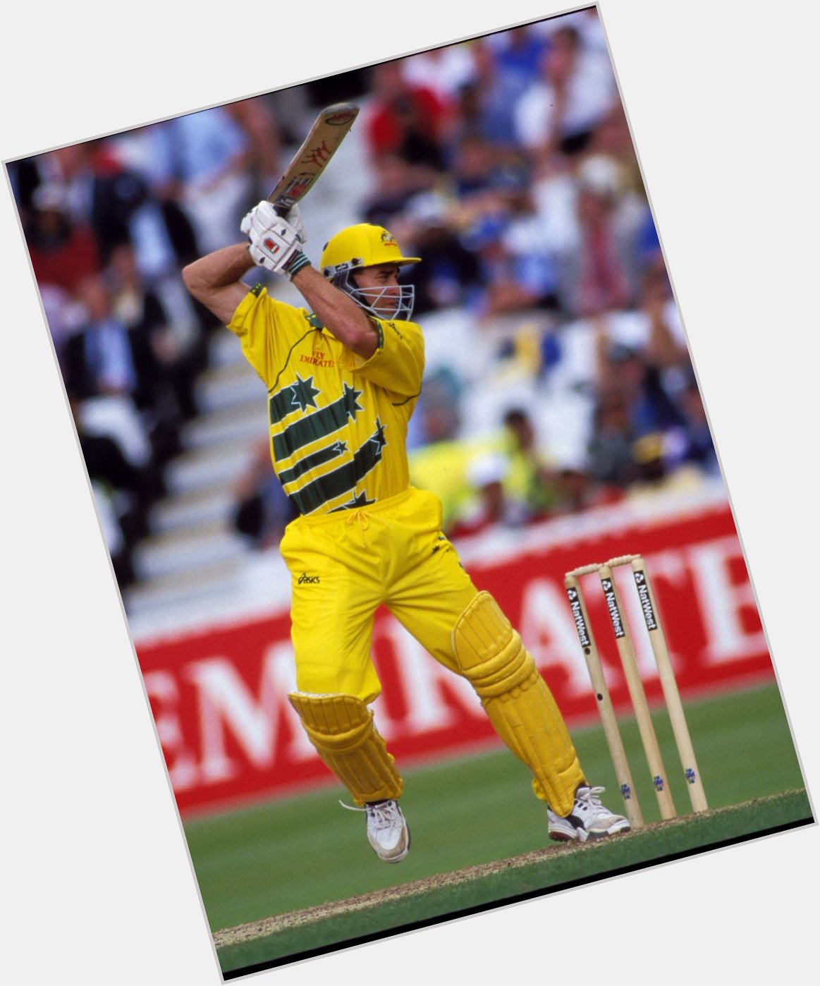 Happy Birthday to Michael Bevan! One of Australia\s greatest ever ODI batsman 