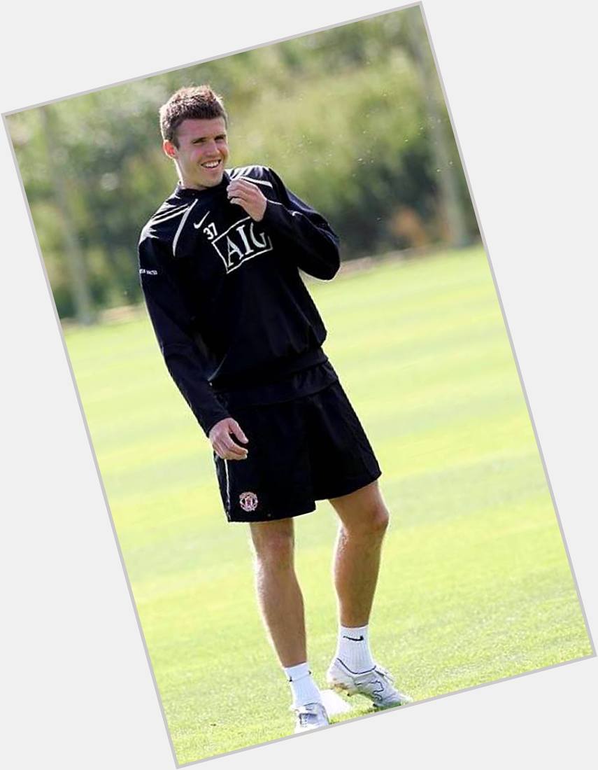 Happy 36th birthday Michael Carrick
On his first United training session. 
