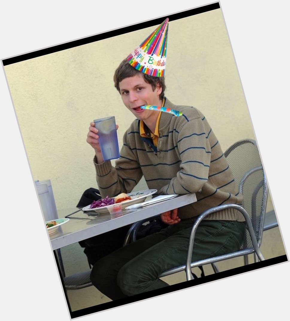 HAPPY BIRTHDAY MICHAEL CERA  here s a thread of pics of him that ll always make you smile 