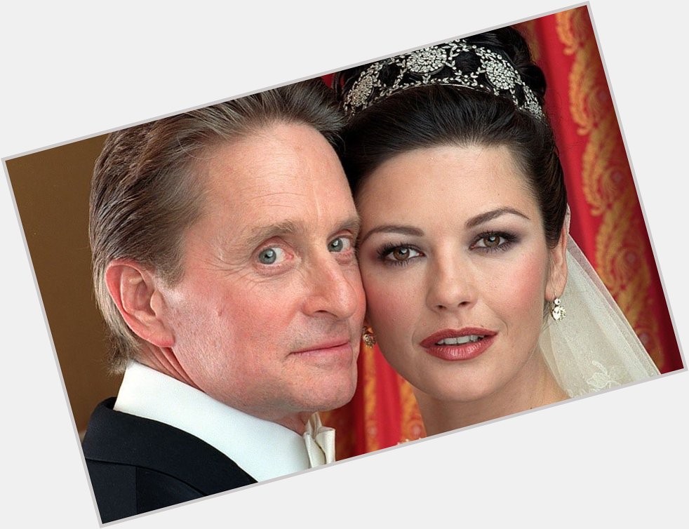 Happy birthday to that irresistible, Oscar-winning couple - Michael Douglas and Catherine Zeta-Jones! 