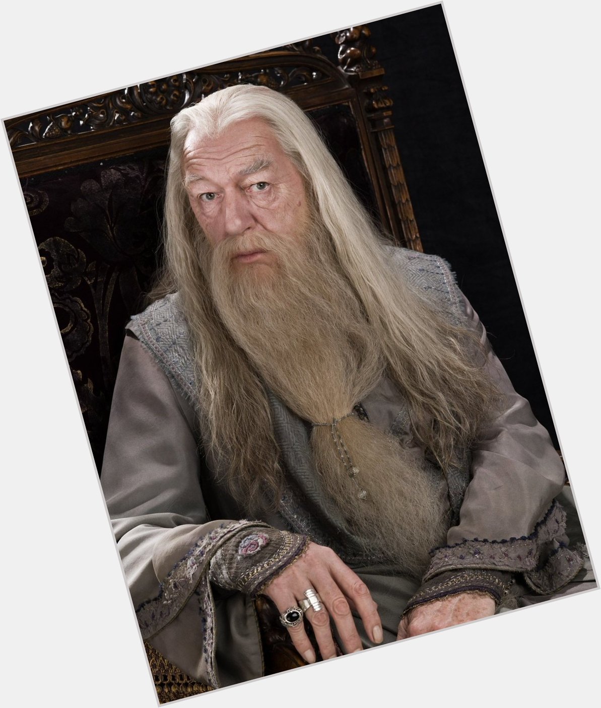  Happy birthday to Michael Gambon who portrayed Albus Dumbledore in the films! 