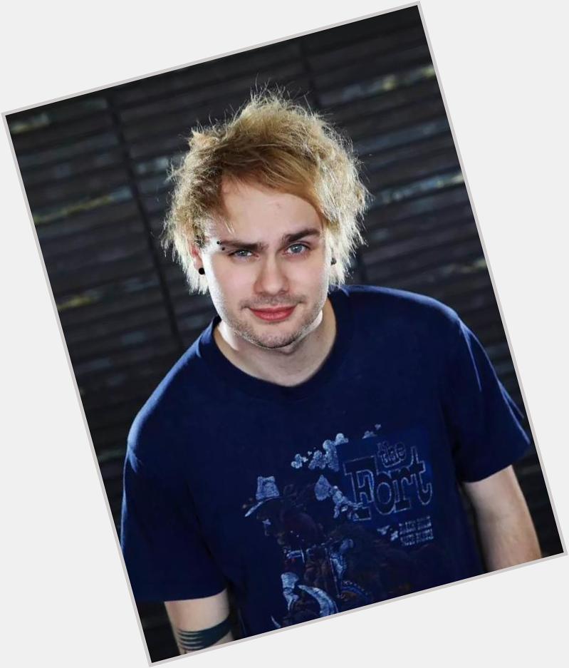 HAPPY 20TH BIRTHDAY MICHAEL gordon CLIFFORD
I LOVE YOU
WISH YOU THE HAPPIEST DAY EVER     