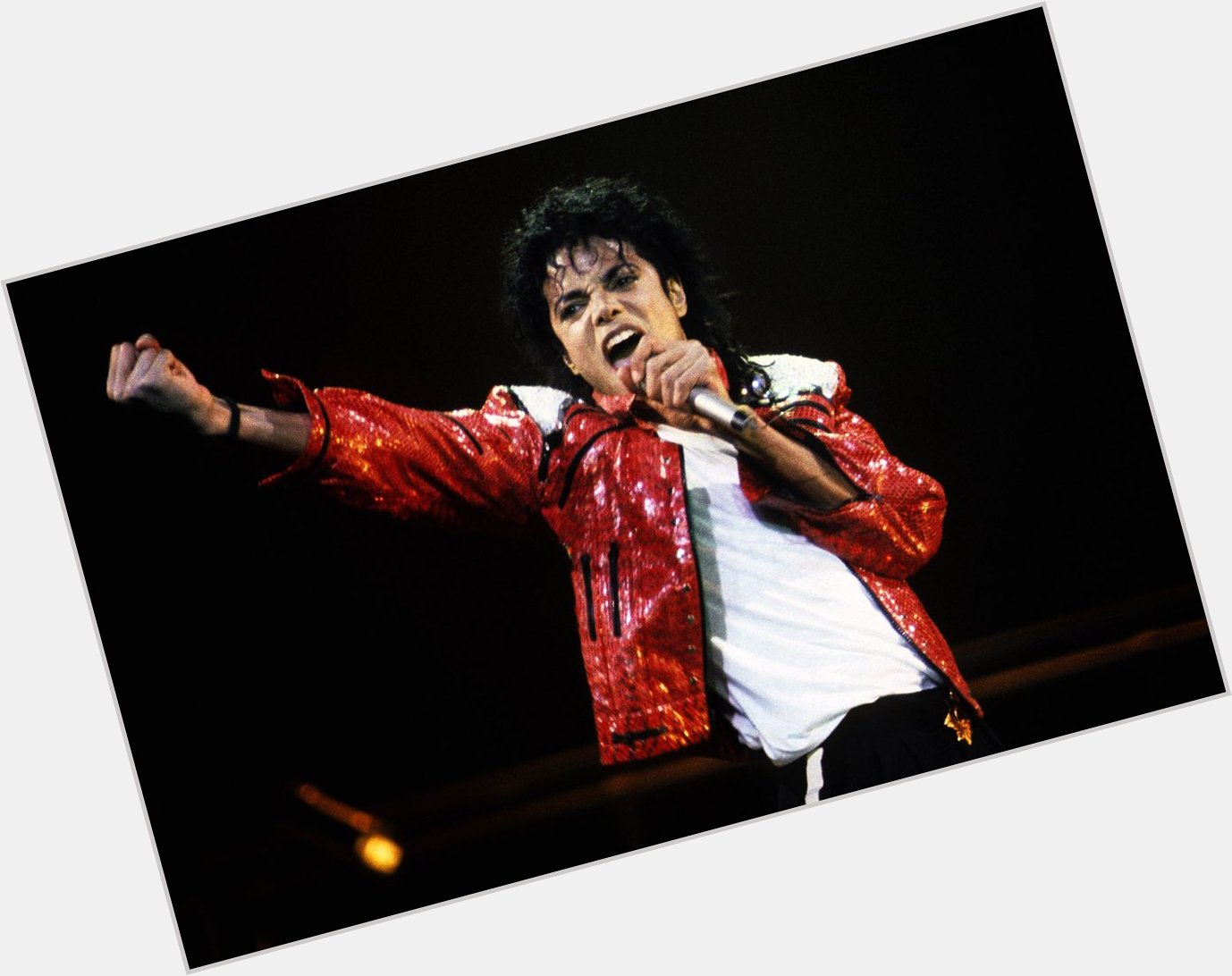 Mesmerized as I listen to MJs \"Thriller\" Happy bday Michael Jackson RIP
Thx V103

 